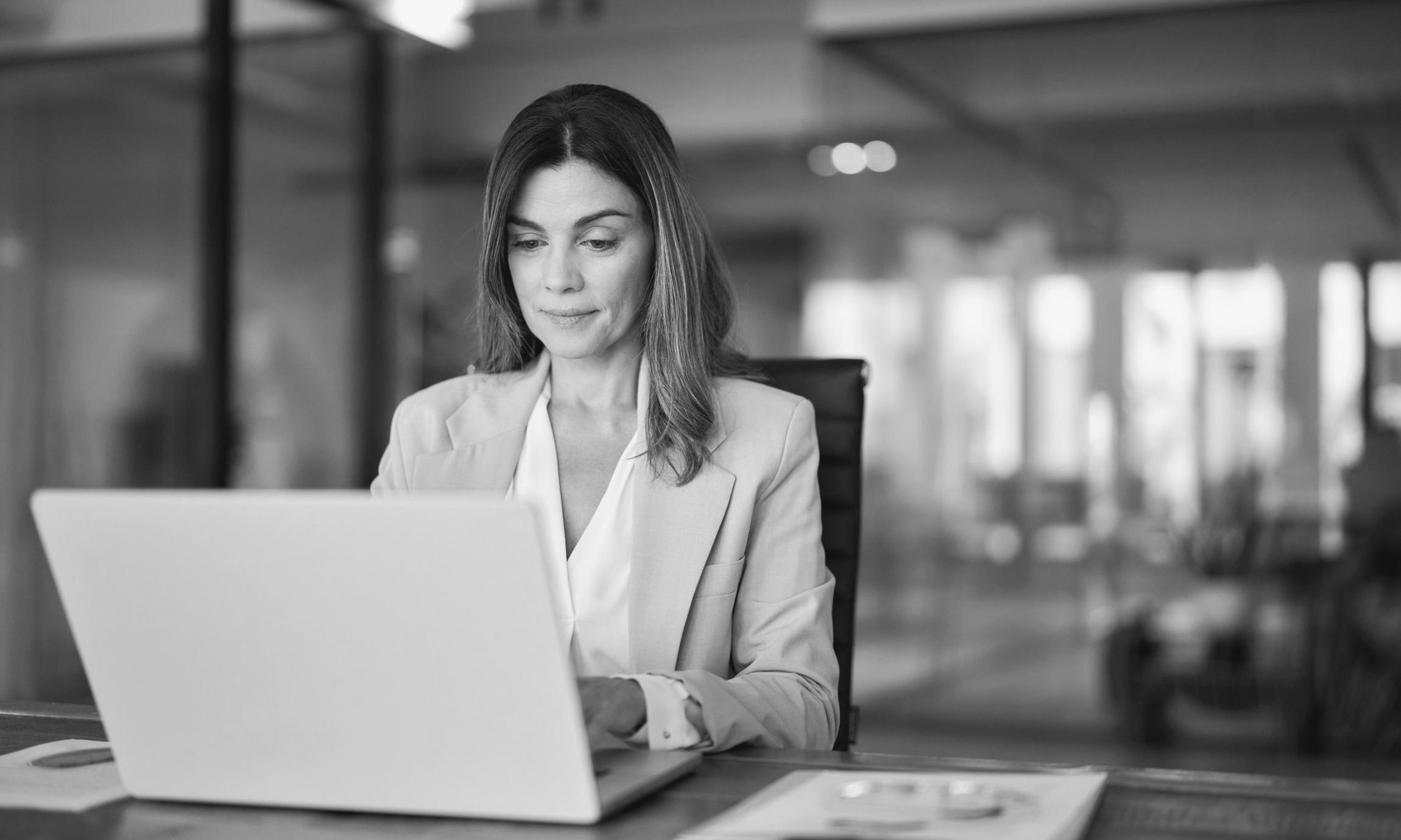 Materiales de apoyo y guías prácticas para participantes de webinars